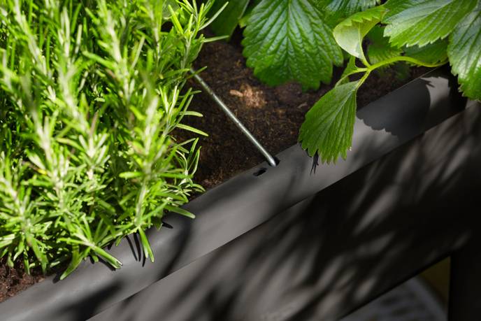 noa potager sur pied living noir
